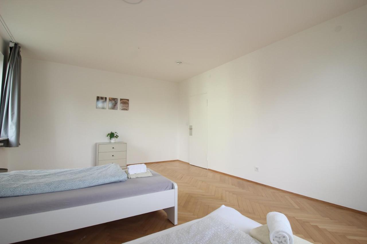 Apartmenthaus Kitzingen - Grosszuegige Wohnungen Fuer Je 6 Personen Mit Balkon Dış mekan fotoğraf