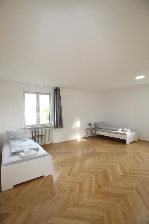 Apartmenthaus Kitzingen - Grosszuegige Wohnungen Fuer Je 6 Personen Mit Balkon Dış mekan fotoğraf